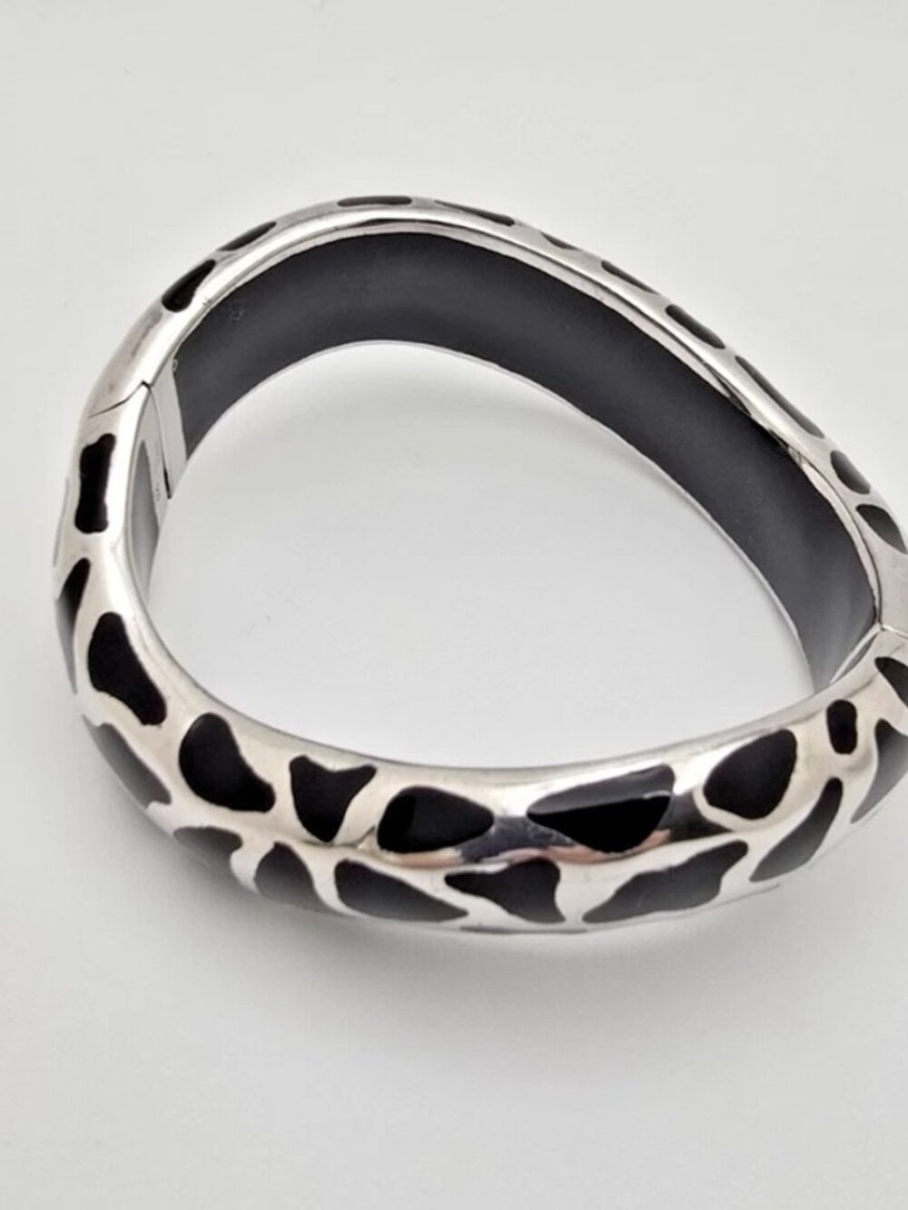 Rare $699 Signed Voreno 925 Safari Black Enamel Statement Bangle Bracelet E